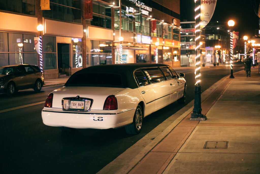 rent a limousine for prom