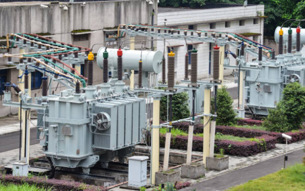 Know the Important Characteristics of High Voltage and Low Voltage Transformers