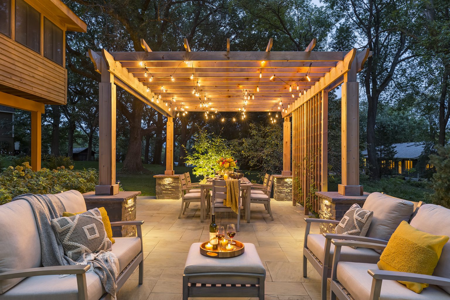 The Role of Pergola Builders, Melbourne to Get Aesthetic Outdoor Look