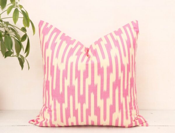 A Perfect Guide to Choosing Throw Pillow Covers!